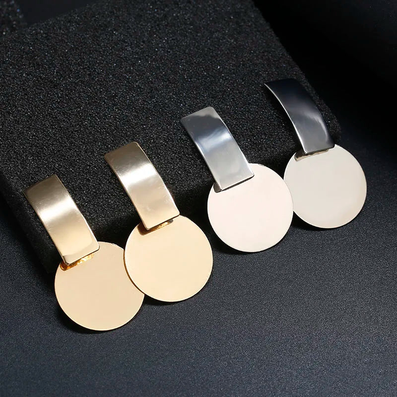 Brincos com Design Geométrico – Estilo Vintage e Sofisticado