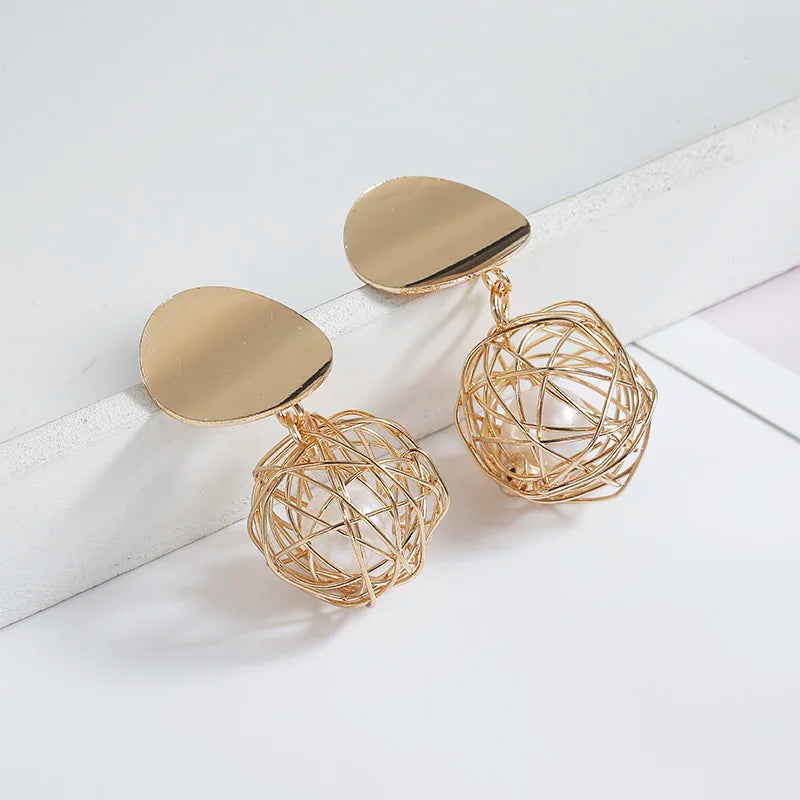 Brincos com Design Geométrico – Estilo Vintage e Sofisticado