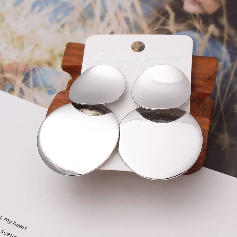 Brincos com Design Geométrico – Estilo Vintage e Sofisticado